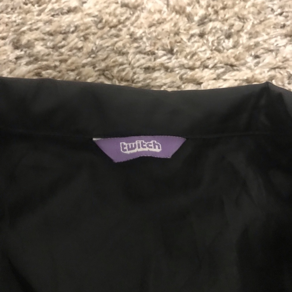Twitch con windbreaker - Picture 4 of 6